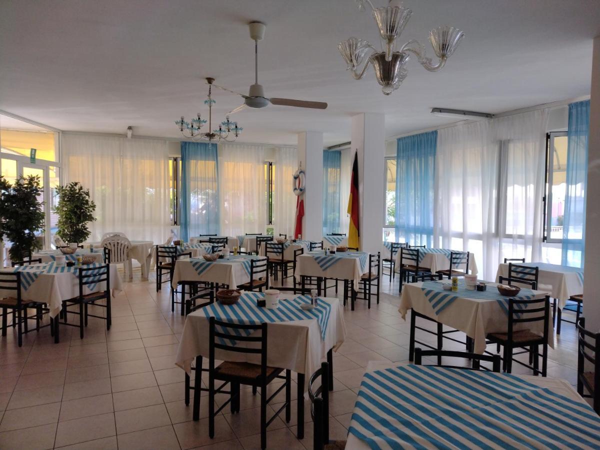 Hotel Halifax Lido di Jesolo Ngoại thất bức ảnh