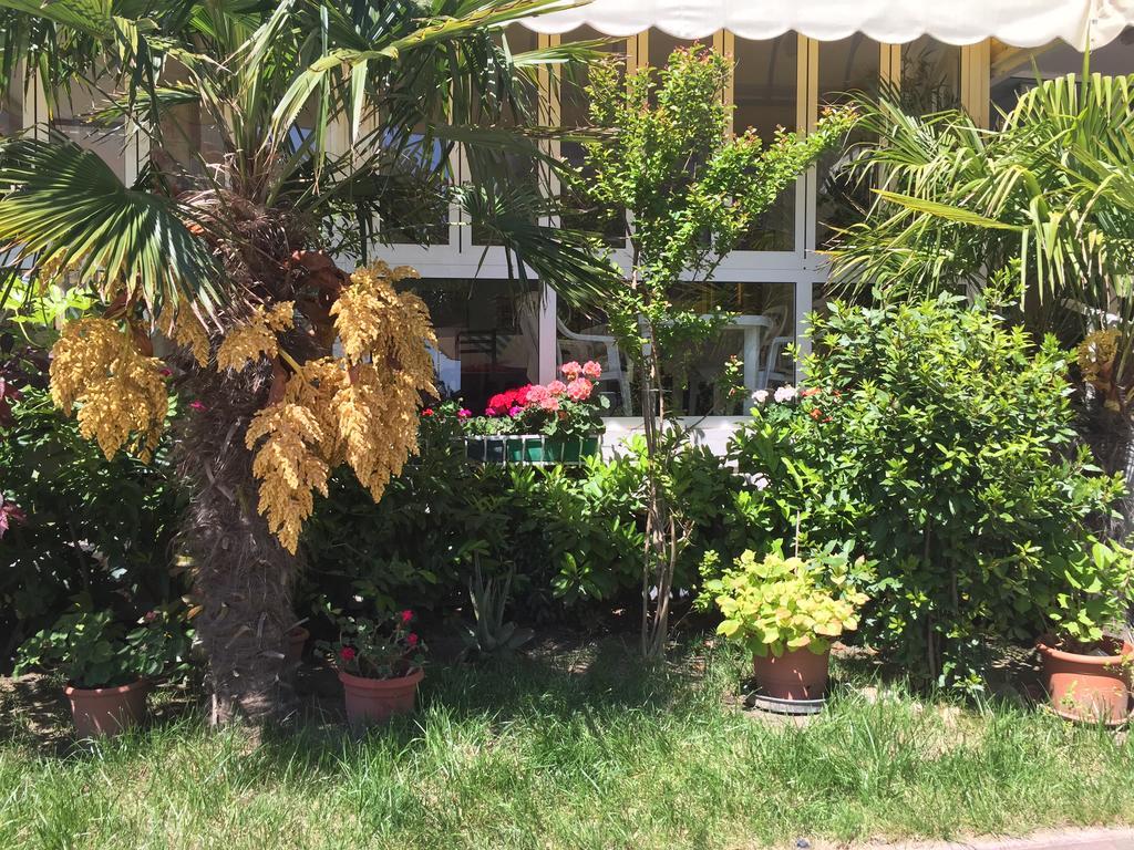 Hotel Halifax Lido di Jesolo Ngoại thất bức ảnh